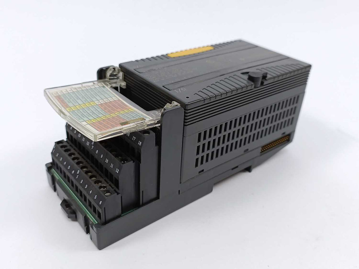 GE Fanuc IC200MDD840F Discrete Mixed Module w/ IC200CHS022G Compact I/O Carrier