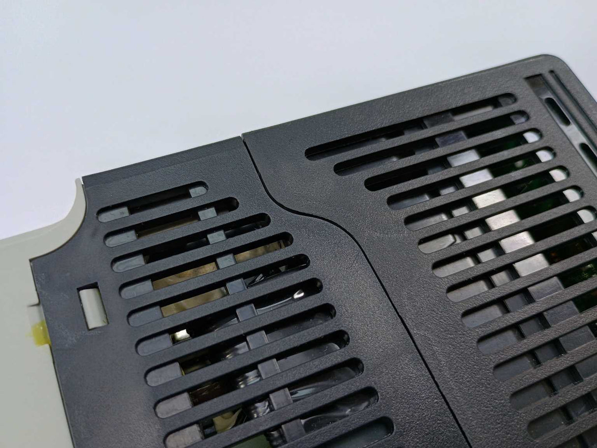 AB 25B-D2P3N114 SER. A PowerFlex Power: 0.75kW/1.0HP