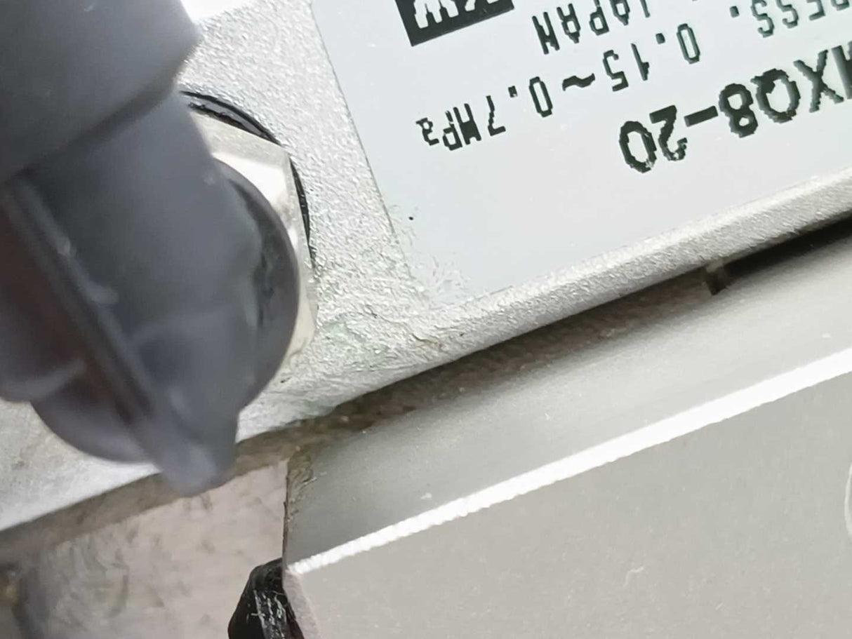 SMC MXQ8-20 Precision slide PRESS. 0,15-0,7MPa