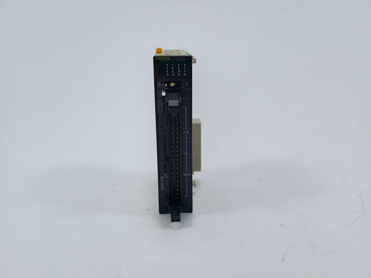 OMRON CJ1W-OD233 Output unit