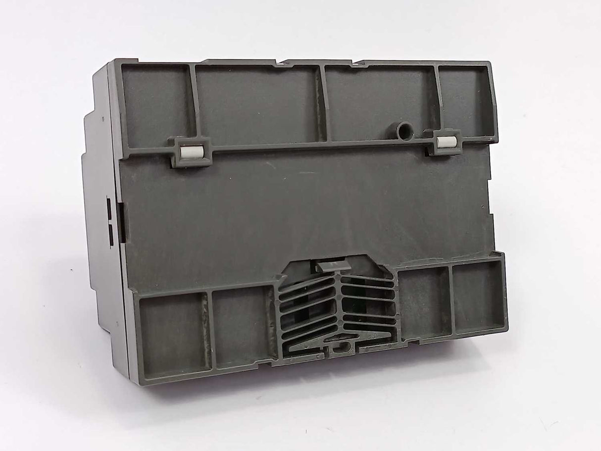 Siemens 6ED1053-1HB00-0BA2 Logic Mod., Displ PU/I/O