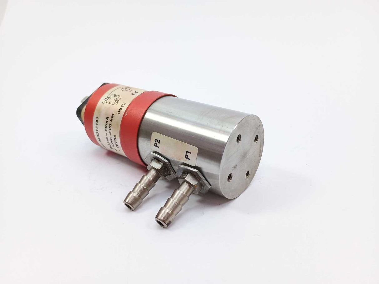 Huba Control 692.900017141 Pressure Transmitter IN: 11-33VDC 0-+0.1bar