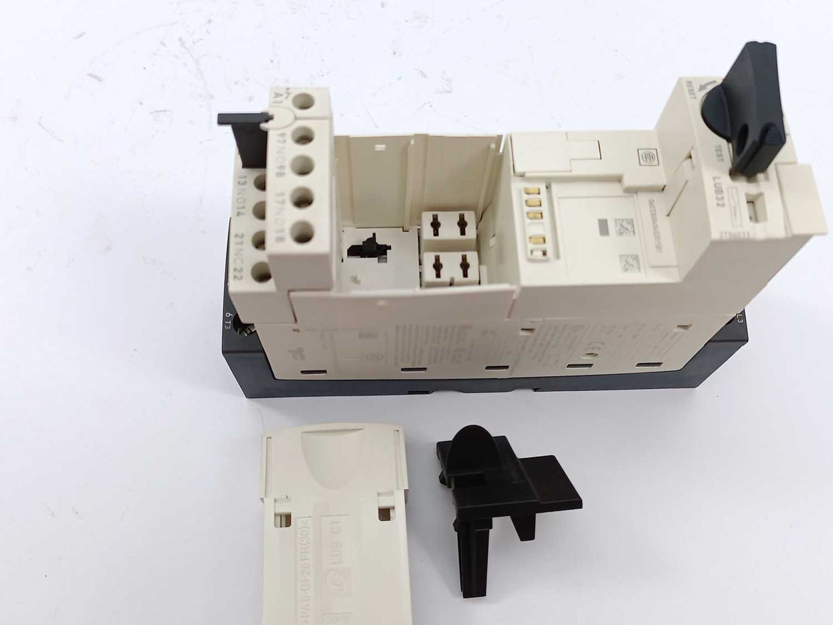 TELEMECANIQUE LUB32 Power Base