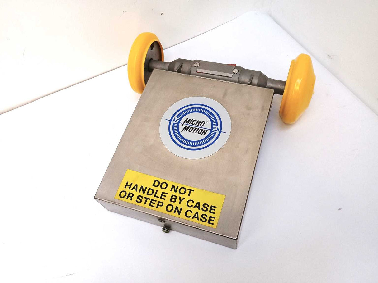 Micro Motion D40S-HY-DIN PN40 Flow Sensor w/ D220V-A Mass Flowmeter