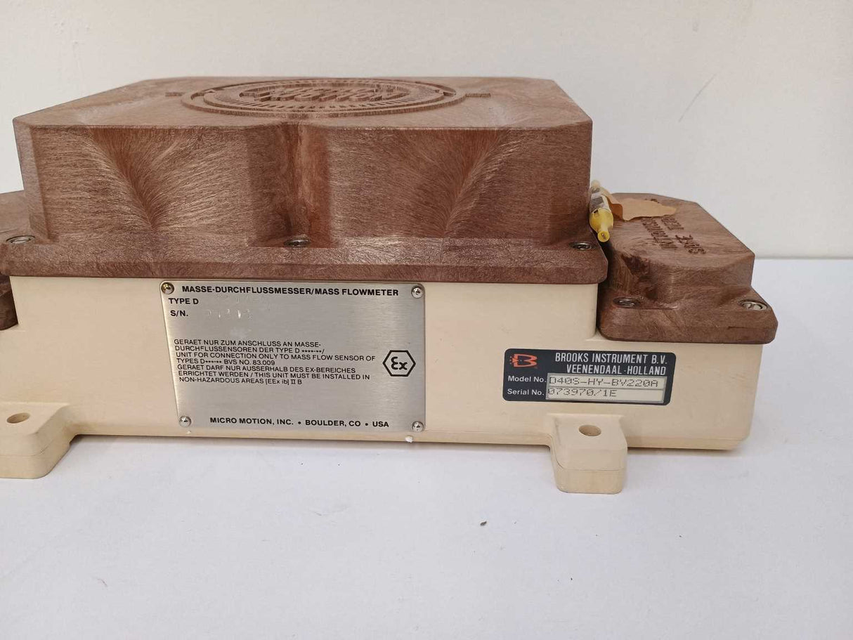 Micro Motion D40S-HY-DIN PN40 Flow Sensor w/ D220V-A Mass Flowmeter