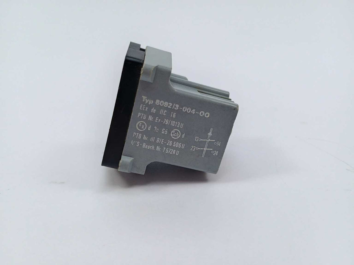 Stahl 8092/3-004-00 Push Button