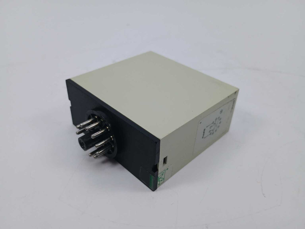 Electromatic SB 205 724 Interval On Operate. 3-60 sec.