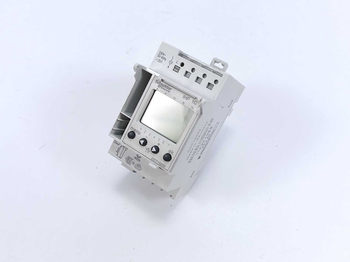 Schneider Electric CCT15850 digital time switch /Merlin Gerin