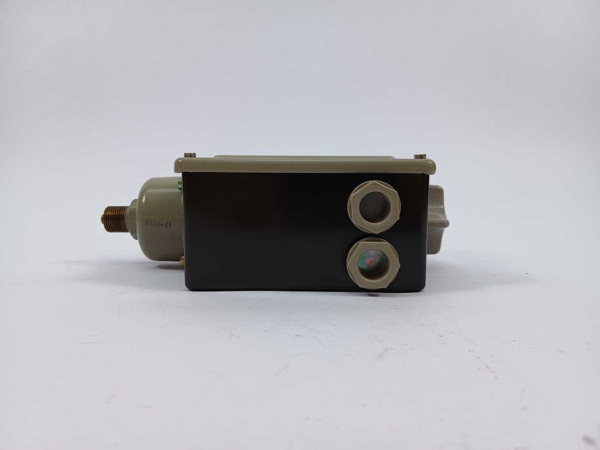 Danfoss 017-5215 RT 121 PRESSURE CONTROL