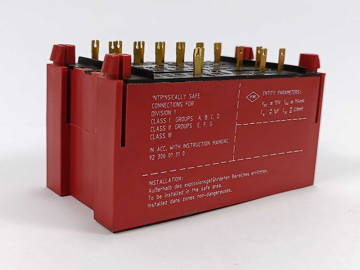 Stahl 9231/0211-220 Ex-82/2001 RELAY REPEATER 220 V 48-62Hz