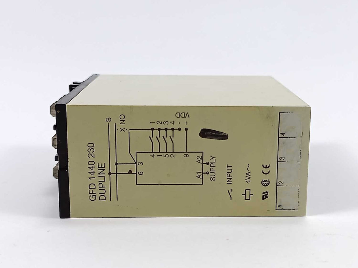 Carlo Gavazzi GFD 1440 230 TRANSMITTER 4 CHANNELS 97-265V~50/60Hz