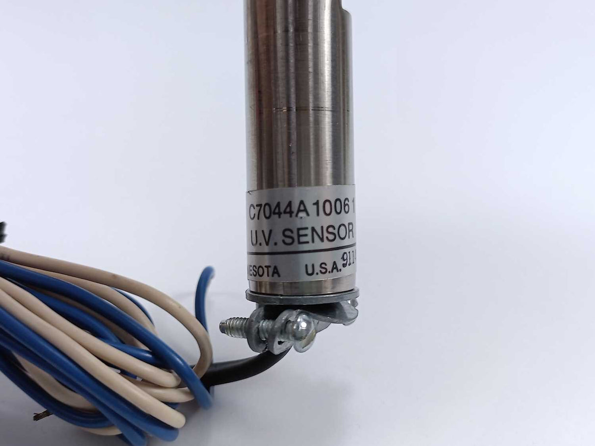 Honeywell C7044A1006 U.V. SENSOR SIDE AND END VIEWING