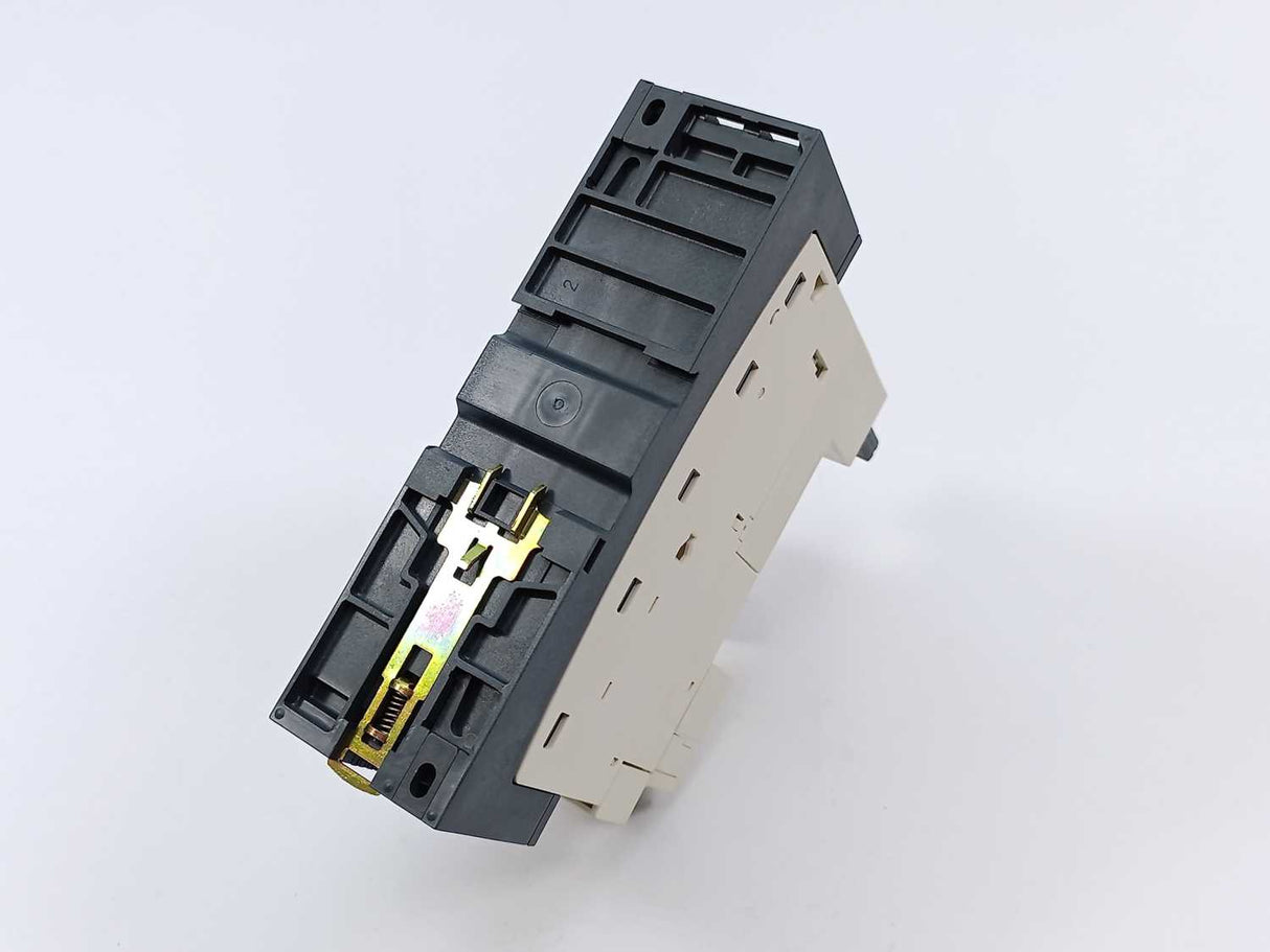 Schneider / Telemecanique 036278 LUB32 Power Base