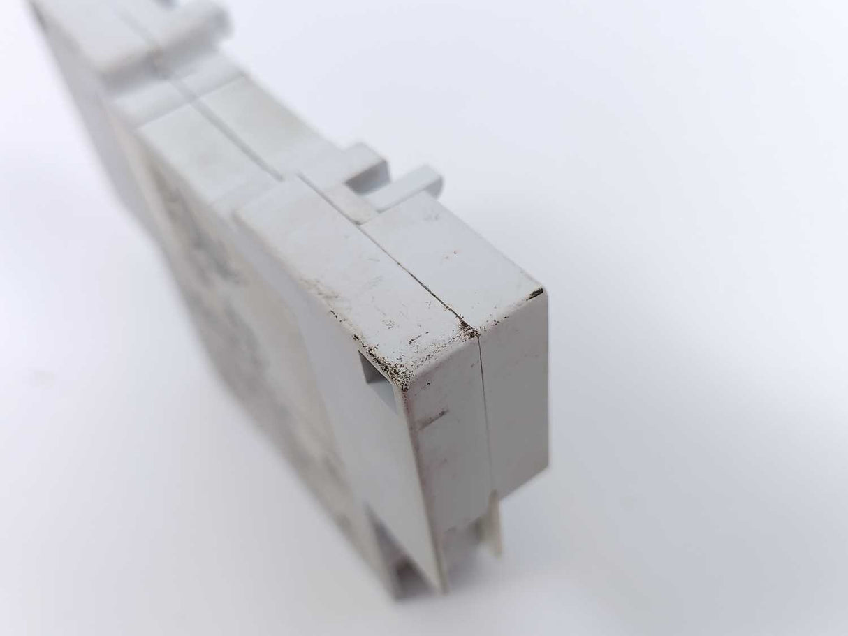 Klockner Moeller NHI 11-PKZ2 Side Mount Auxiliary Contact