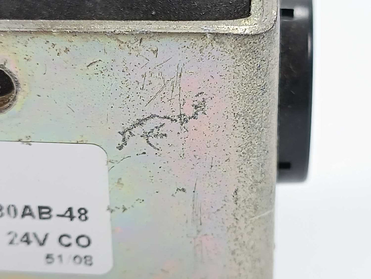 Albright SW180AB-48 VOLTAGE: 24V CO D.C. CONTACTOR