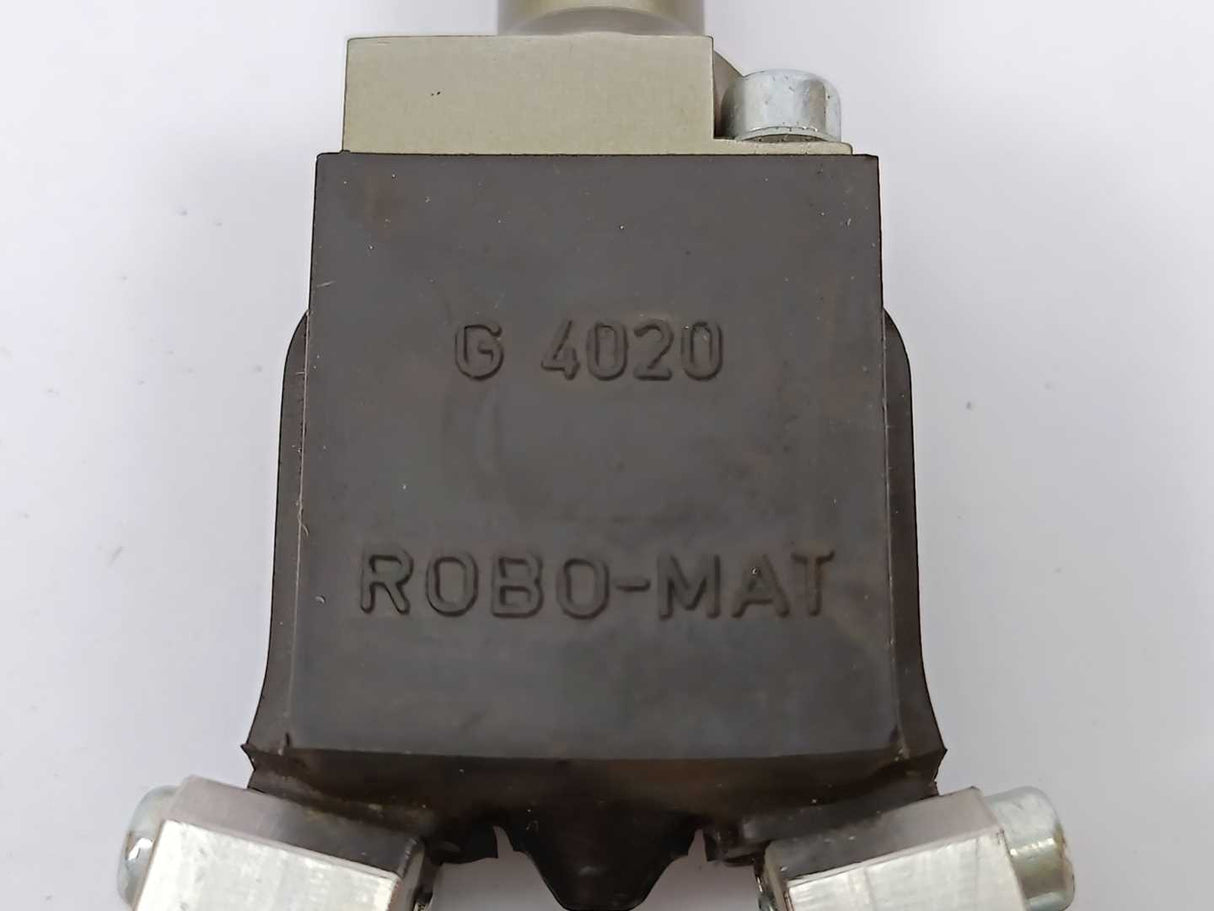 ROBO-MAT G4020 comes w/ Baumer - IFFM 08P37A5/O1S05