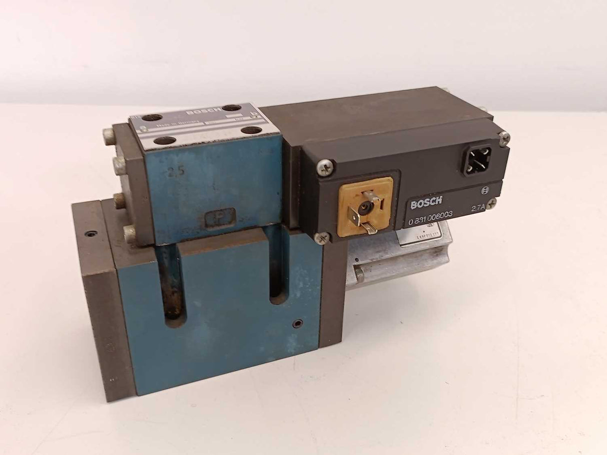 Bosch 0 811 404 041 with 0 831 006003