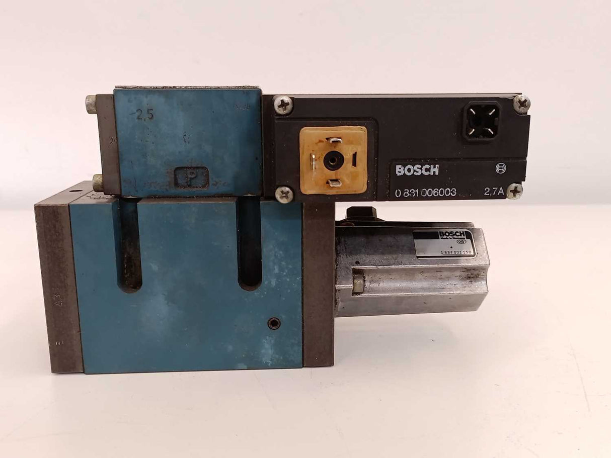 Bosch 0 811 404 041 with 0 831 006003