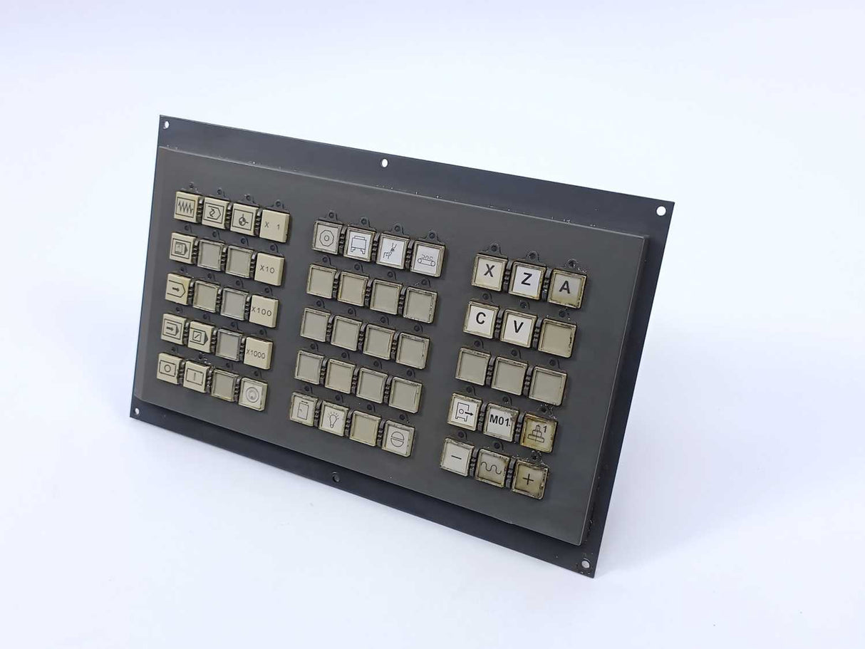 FANUC LTD A02B-0236-C231 Machine Control Panel