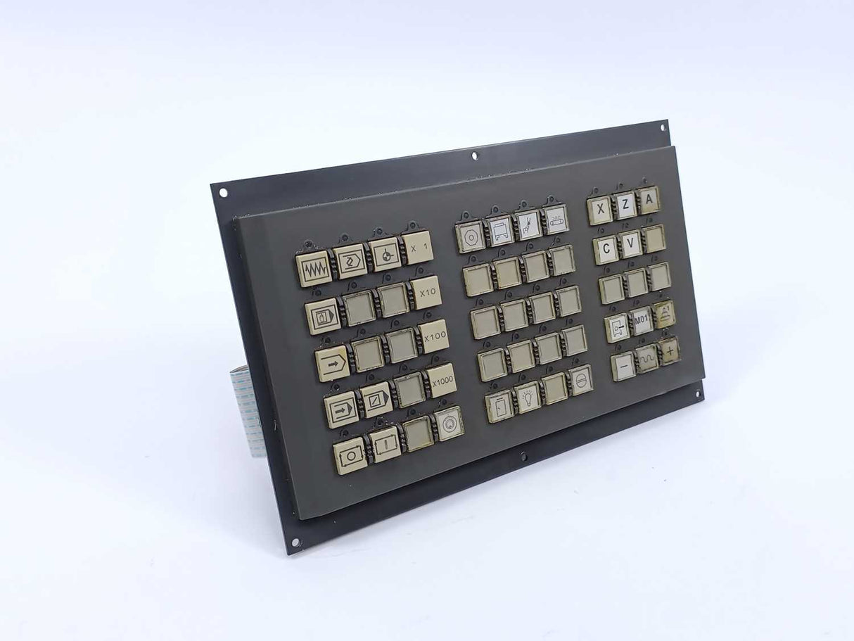 FANUC LTD A02B-0236-C231 Machine Control Panel