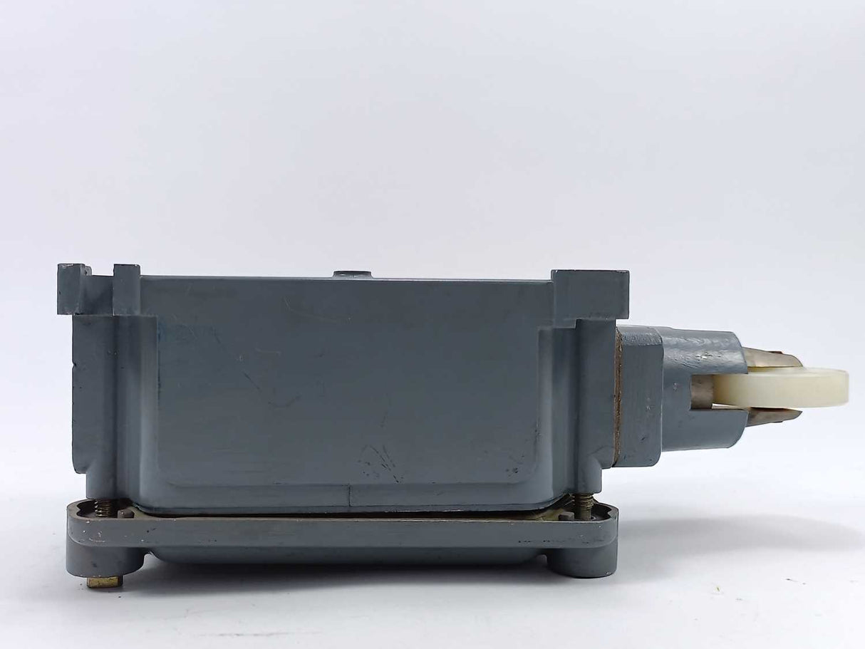 BBC EX3643 Ex Approved Switch