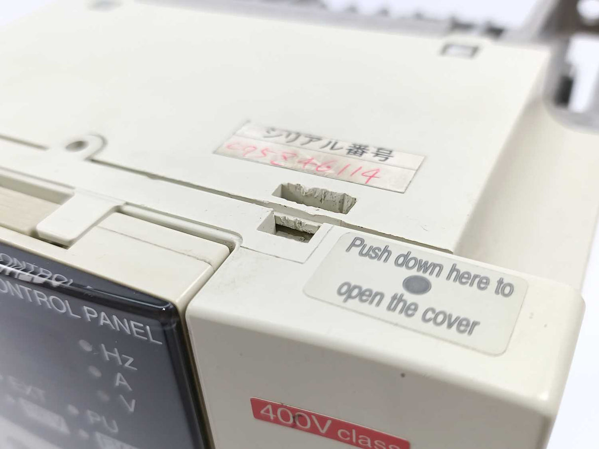 Mitsubishi FR-A540-1.5K-82 FREQROL-A500 Inverter & FR-DU04 Control Panel