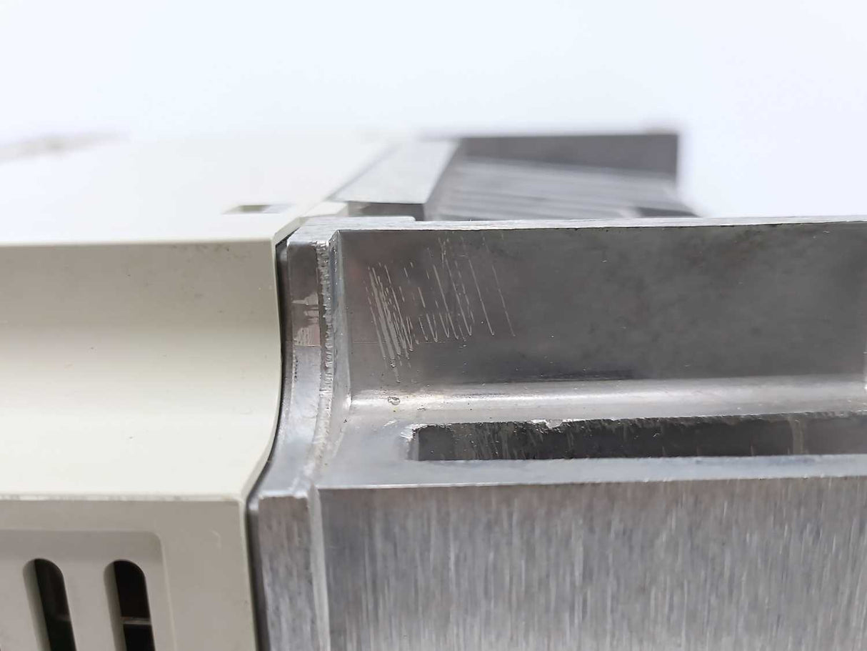 Mitsubishi FR-A540-1.5K-82 FREQROL-A500 Inverter & FR-DU04 Control Panel