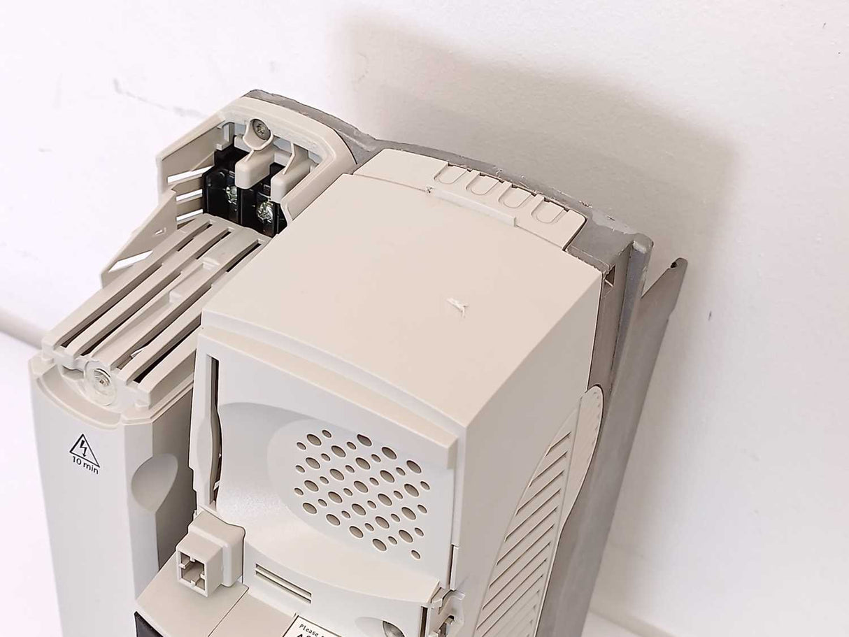 Control Techniques SP2404 UNIDRIVE 15.0kW W/SM-Keypad For Spare Parts