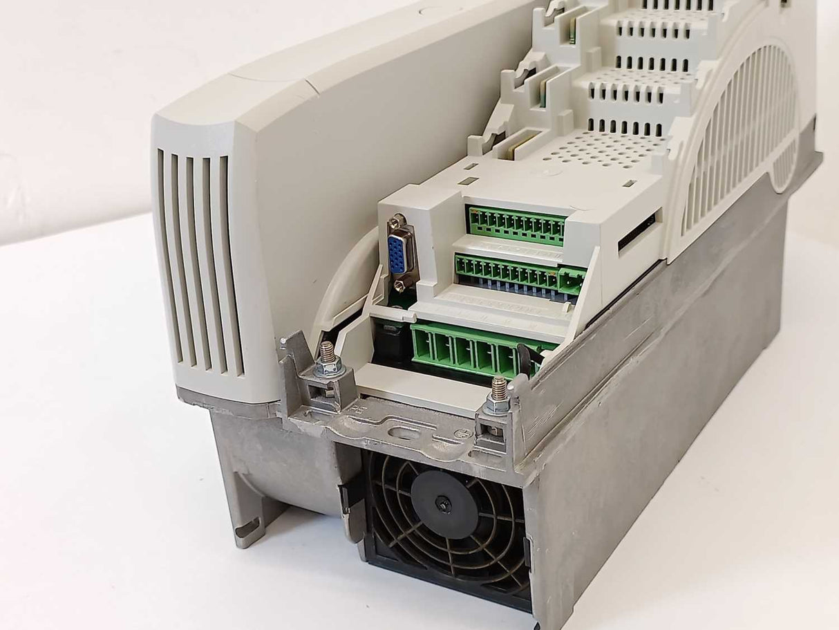 Control Techniques SP2404 UNIDRIVE 15.0kW W/SM-Keypad For Spare Parts