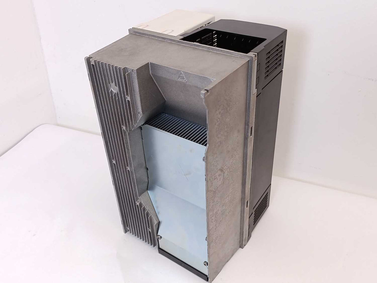 Control Techniques M700-06400350A UNIDRIVE M700 For Spare Parts