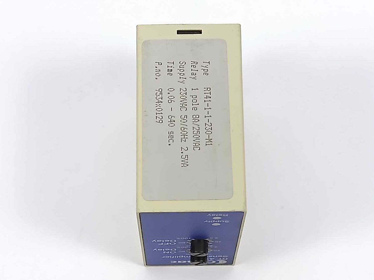 C-mac RT41-1-1-230-M1 Delay ON and delay OFF timer