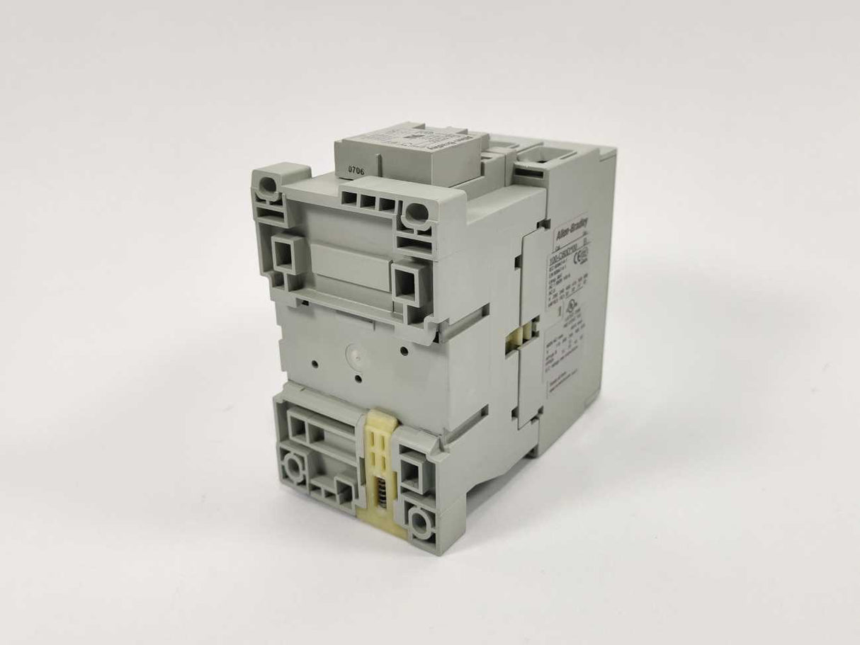 AB 100-C60D*00 Ser B, With Ser A, 100-FSV55 Coil: 24VDC