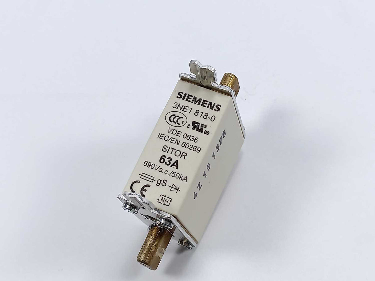 Siemens 3NE1 818-0 Sitor fuse 63A 690V 3 Pcs.