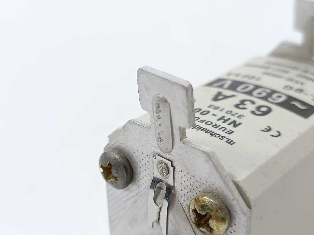 M. Schneider NH-00 Euro Fuse 63A ~690V 370163 3 Pcs.