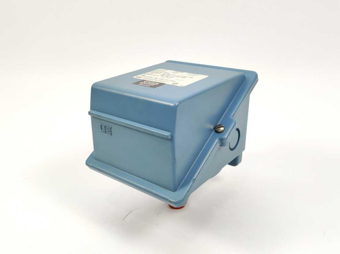 UE United Electric J402-358 Pressure and Temperature Switch