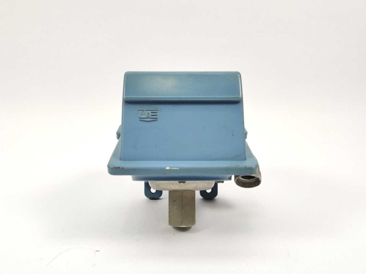 UE United Electric J402-552 Pressure and Temperature Switch