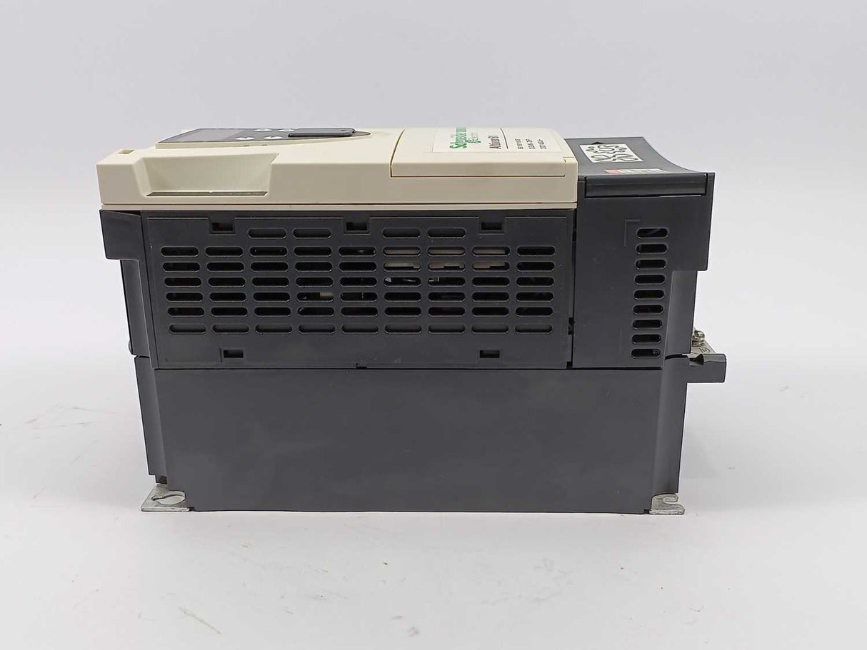 Schneider Electric ATV61HU22N4Z AC Speed Drive 2.2kW 3HP