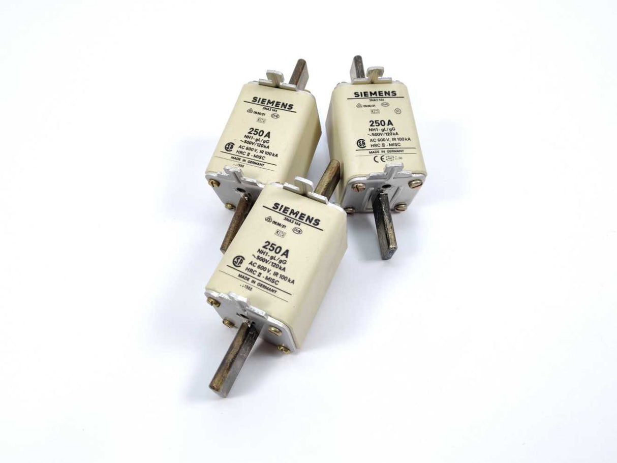 Siemens 3NA3144 LV HRC fuse element NH1 250A ~500V/120kA 3 Pcs.