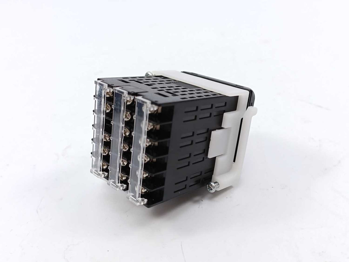 OMRON E5CC-RX3A5M-005 Digital Temperature Controller