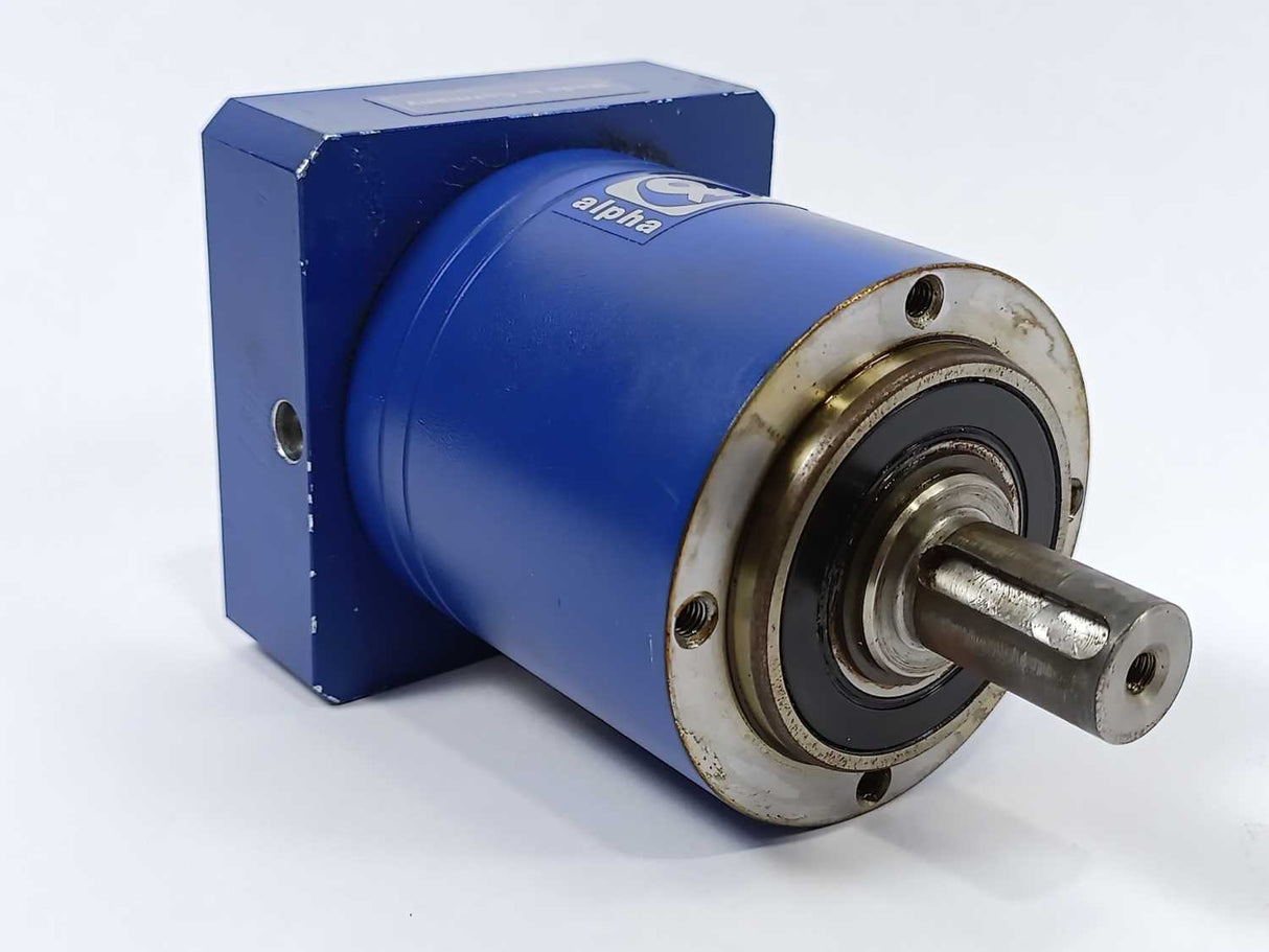 Alpha LP 070-M01-7-111-000 Gear motor. Ratio: 7