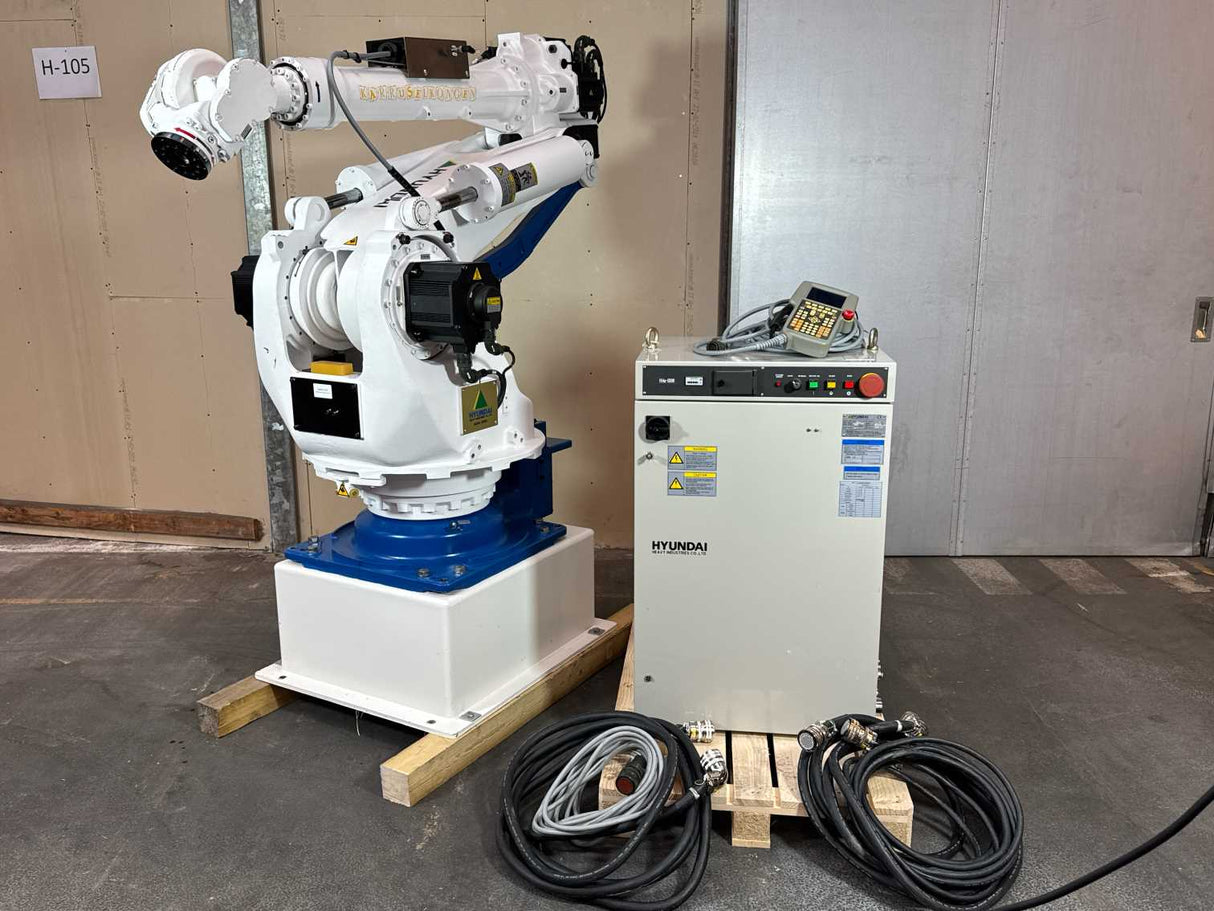HYUNDAI HX130 ROBOT MANIPULATOR W. Hi4a-0000 + TP300EA