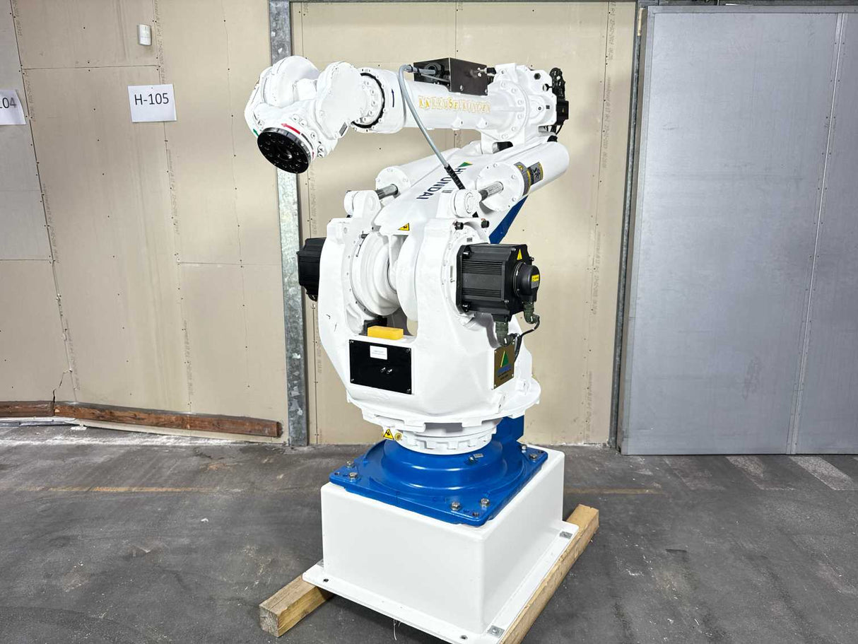 HYUNDAI HX130 ROBOT MANIPULATOR W. Hi4a-0000 + TP300EA