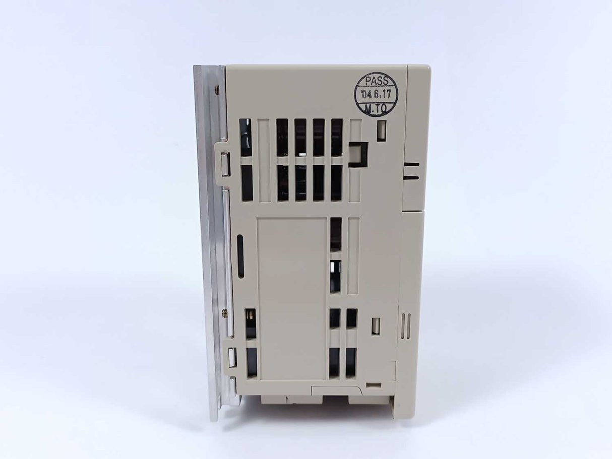 OMRON 3G3MV-AB002 Sysdrive 3G3MV Inverter W. DIGITAL OPERATOR PJVOP 140