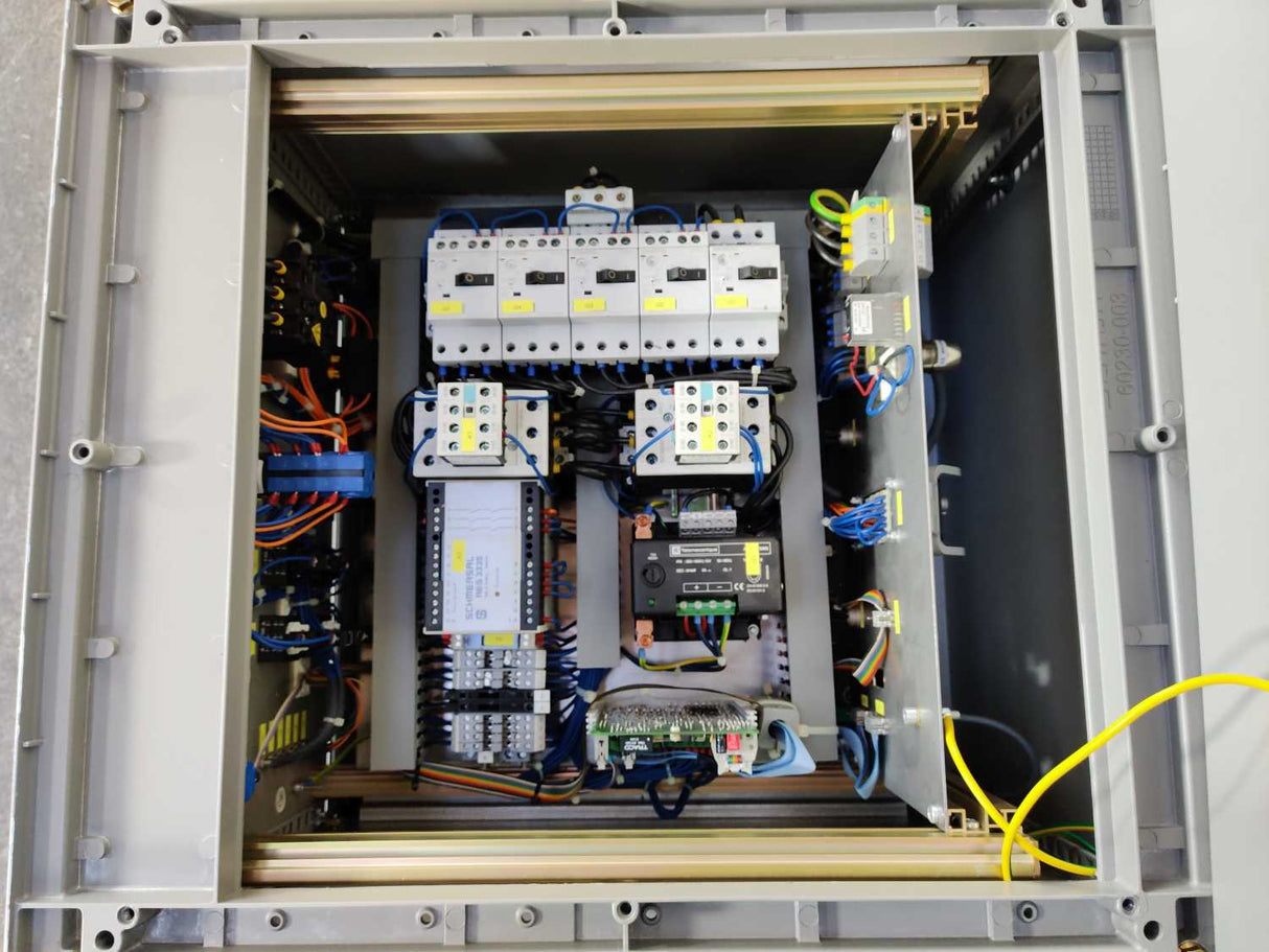 Rofin DL Laser Diode Cabinet w/ Lasers
