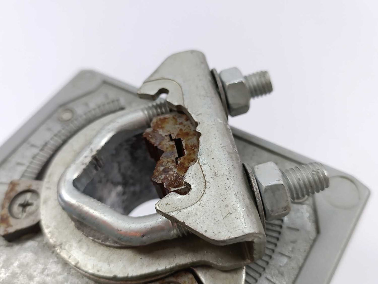 Belimo SMQ24A-SR rotary actuator, 16 Nm, AC/DC 24 V