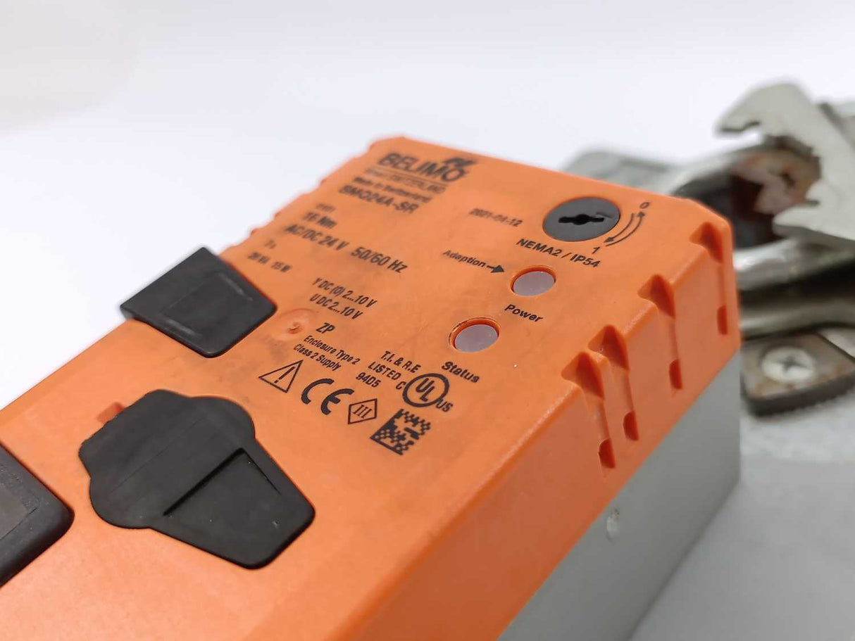 Belimo SMQ24A-SR rotary actuator, 16 Nm, AC/DC 24 V