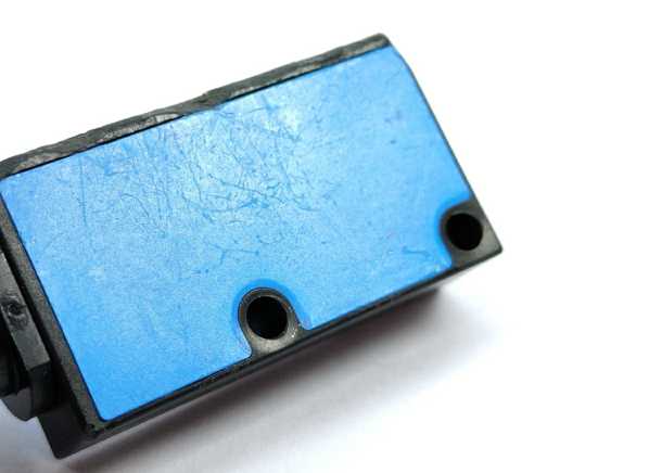 SICK 1018287 WL9-2P431 Photoelectric Retro-Reflective Sensor