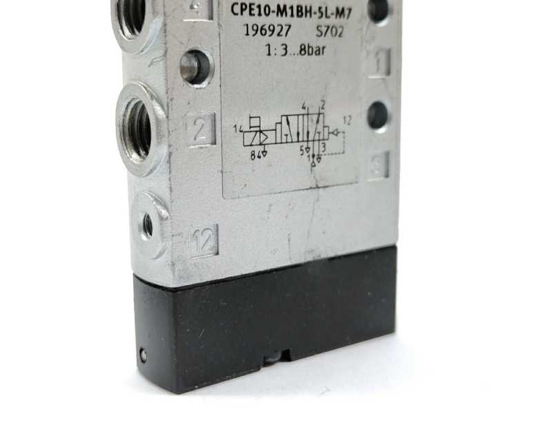Festo 196927 CPE10-M1BH-5L-M7 Solenoid Valve w/ 662 523