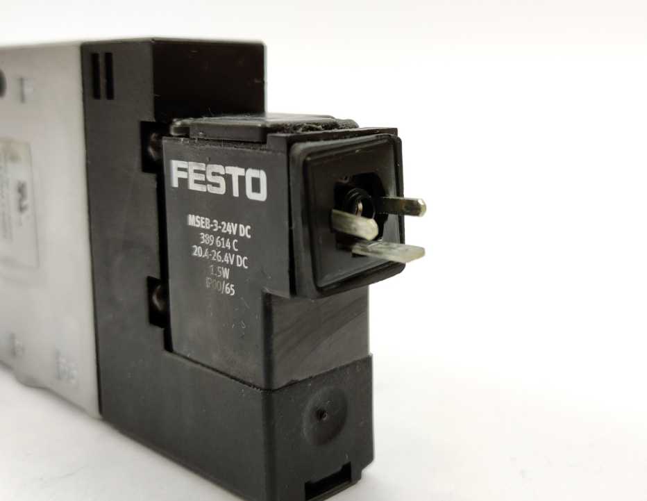 Festo 163145 CPE18-M1H-3GLS-1/4 Air Solenoid Valve w/ 389614C Coil