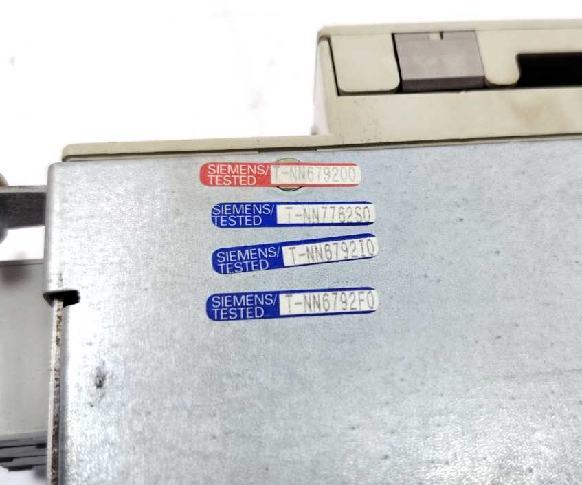 Siemens 6SN1112-1AC01-0AA1 SIMODRIVE 611 MONITORING MODULE